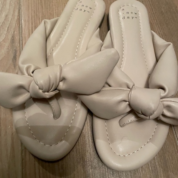 A New Day Sandal in Nude - Picture 3 of 3